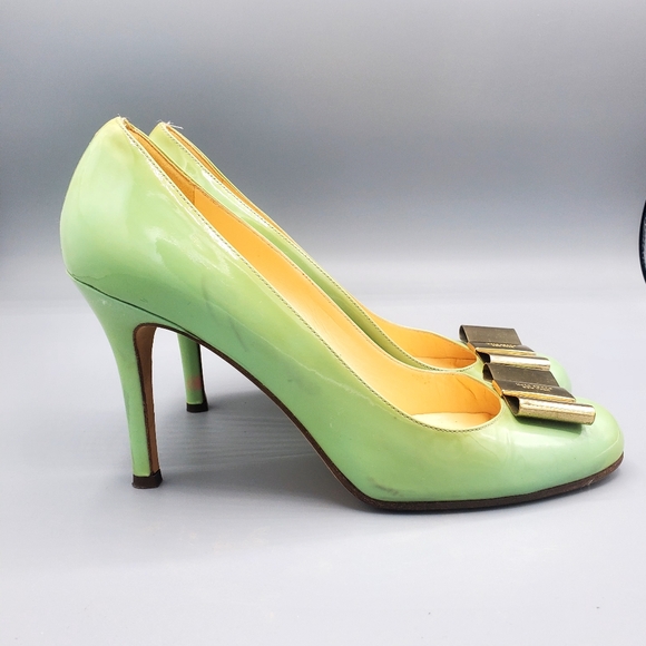 Kate Spade Mint Laquer Leather with Gold Metal Bows Made in Italy Size 8 - Picture 3 of 9
